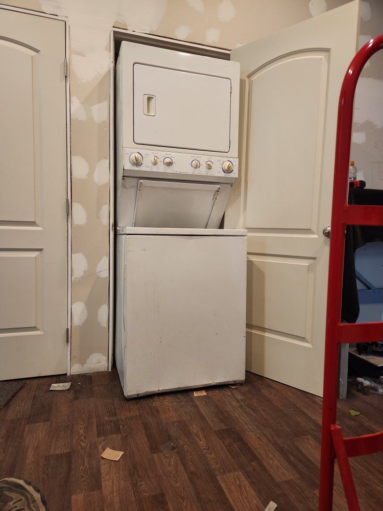 Frigidaire Stacked Washer and Dryer Combo - White, Electric, Used