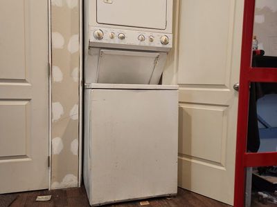 Frigidaire Stacked Washer and Dryer Combo - White, Electric, Used