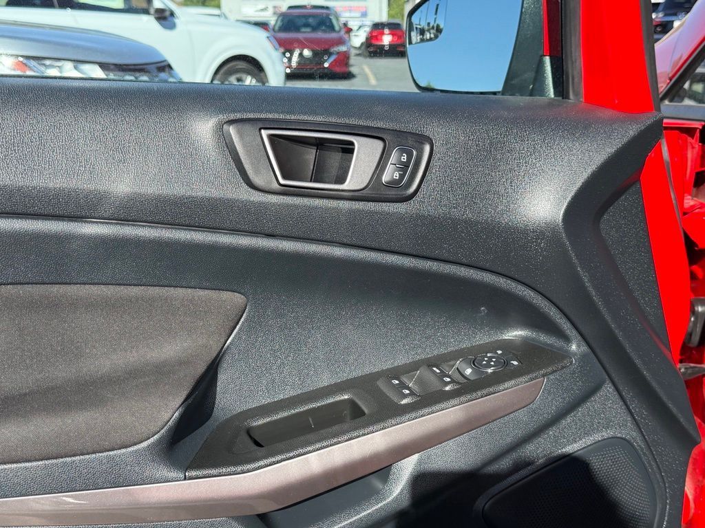 Main image 9