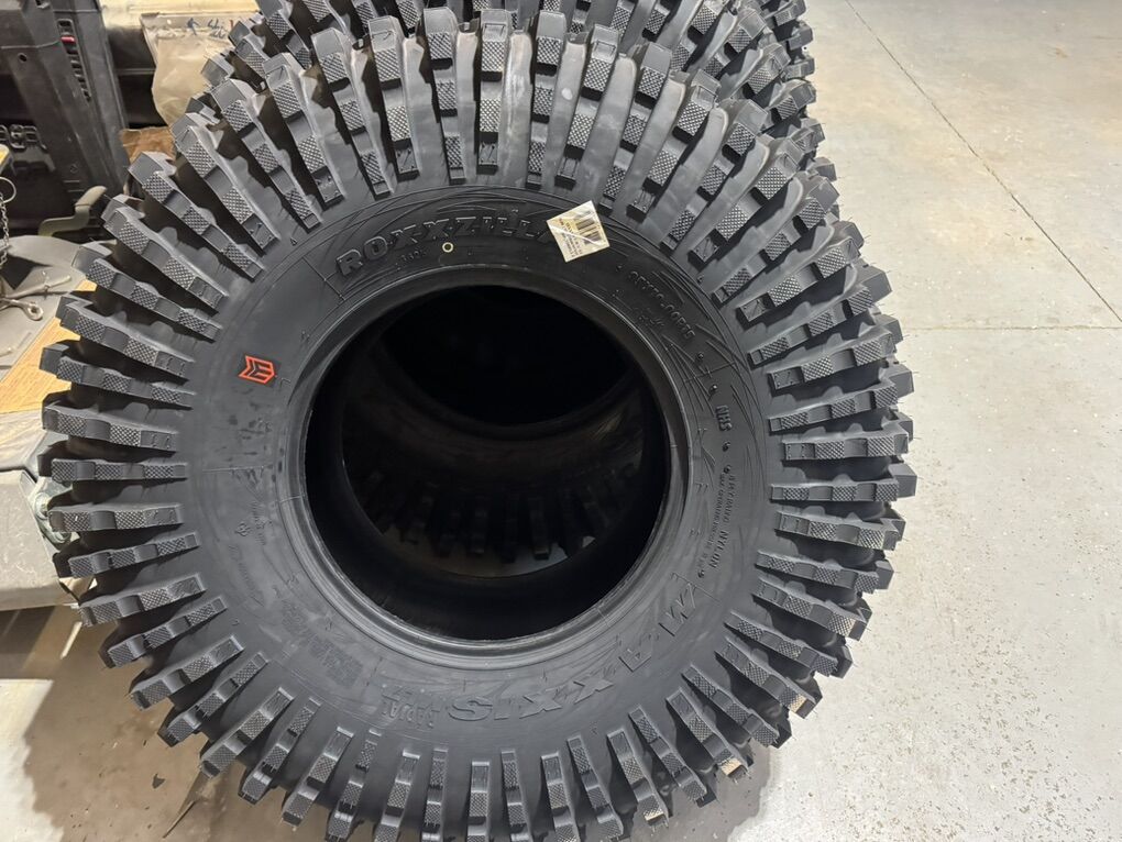 New 35x10x15 Roxxzillas