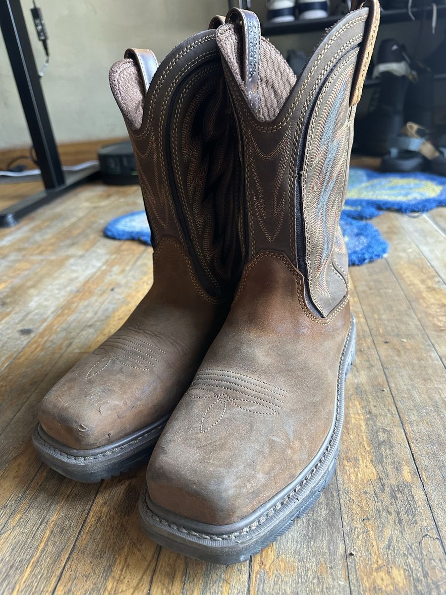 Men’s 7.5 Wide Redwings Work Boot