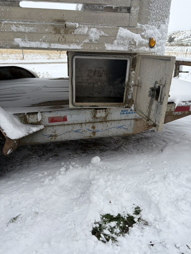 Aluminum Dually Flatbed