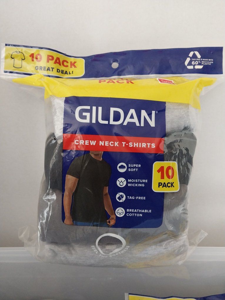 10 pack Gildan T-shirts
