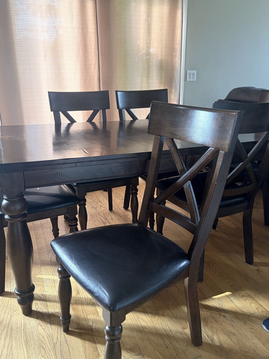 Dining Table Set