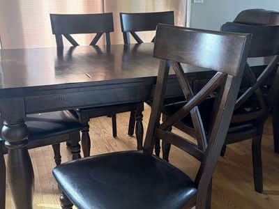 Dining Table Set