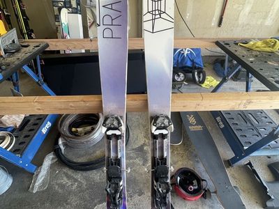 Praxis Ski touring setup w/Armada skins