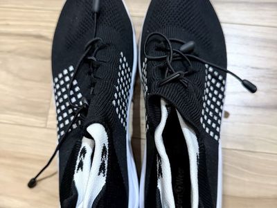 Comfort Wear black shoes, 42.5 (11-11.5 W size)