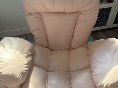 Pink Ergonomic Office Chair with Reclining Back & Footrest - Like New Condition