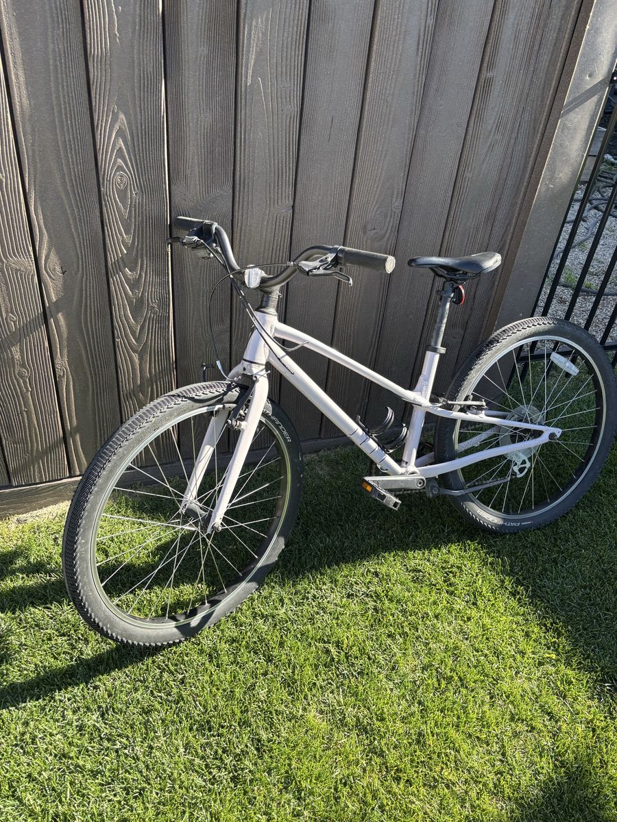 24” Specialized Jett