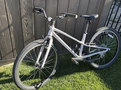 24” Specialized Jett