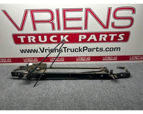 SPRAGUE E005-362 WIPER MOTOR ASSEMBLY W/ BRACKET AND PIVOT ARM