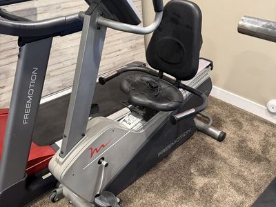 Freemotion recumbent stationary bike