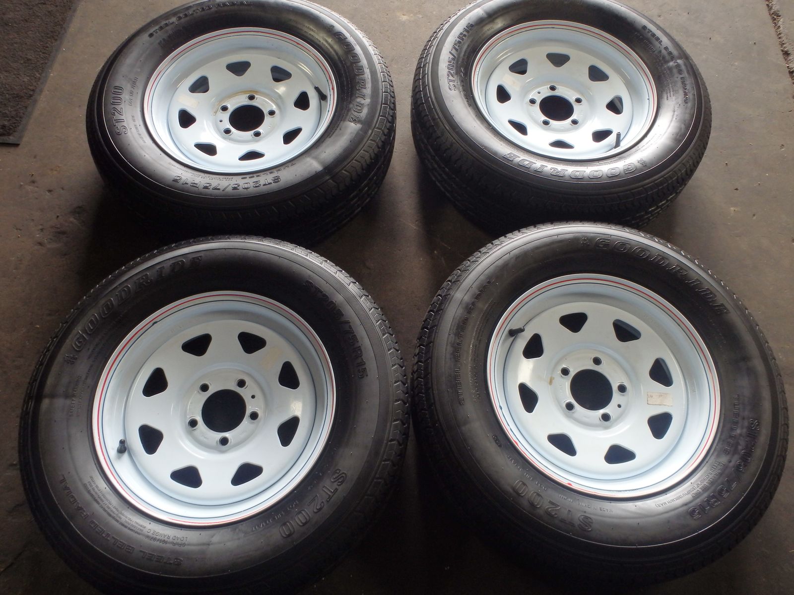 SET OF USED 15" TRAILERWHEELS 5X114=5X4.5 AND TIRES 205/75R15