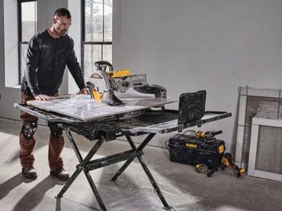2 DeWalt Water Saws for Tile