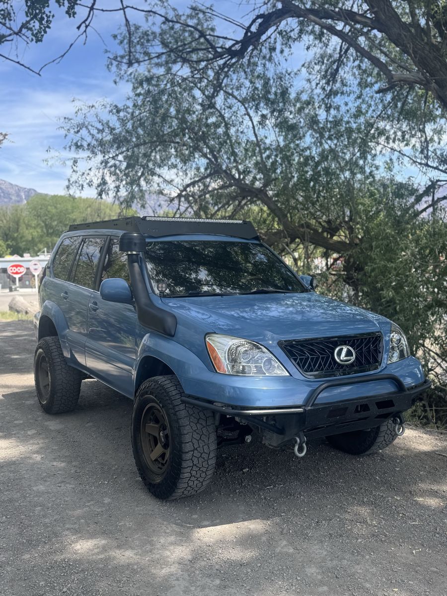 2004 Lexus GX