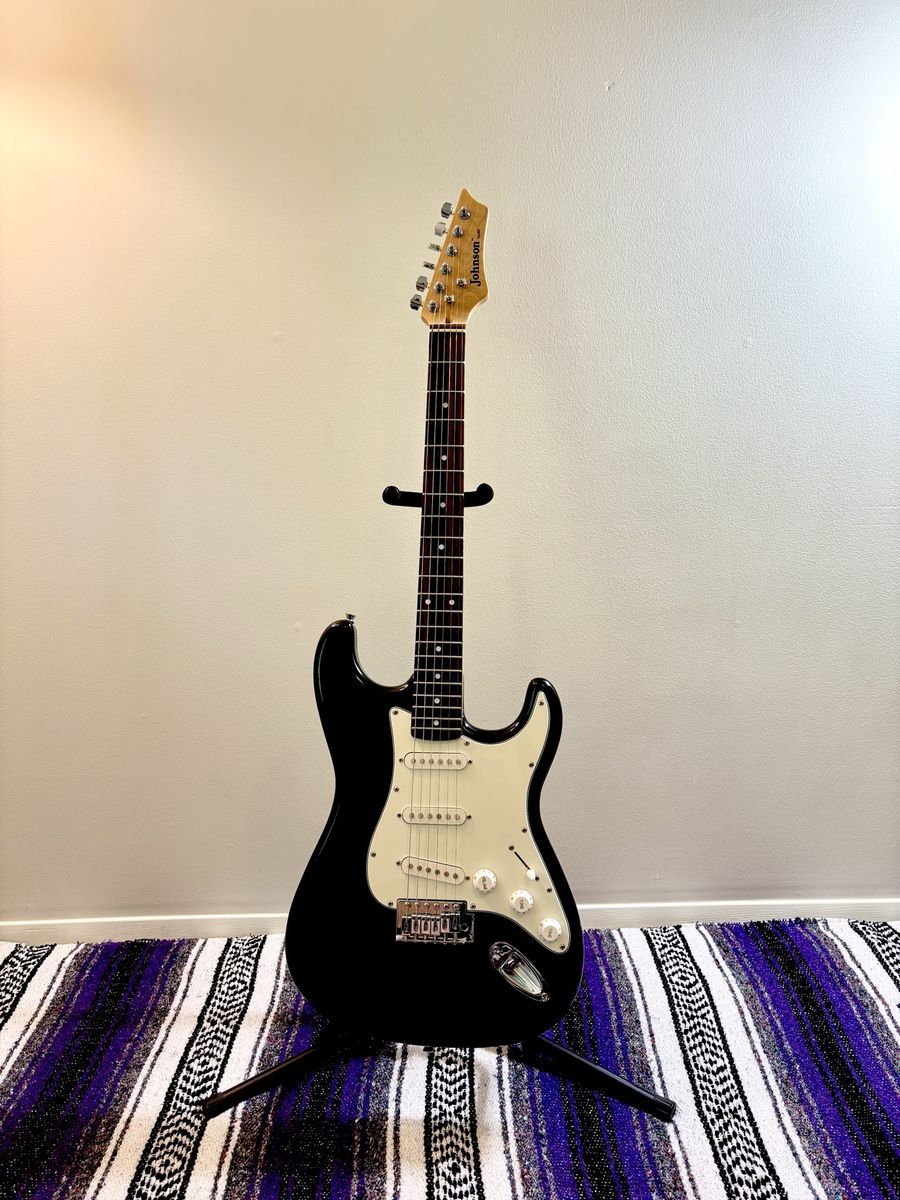 Johnson Stratocaster Guitar