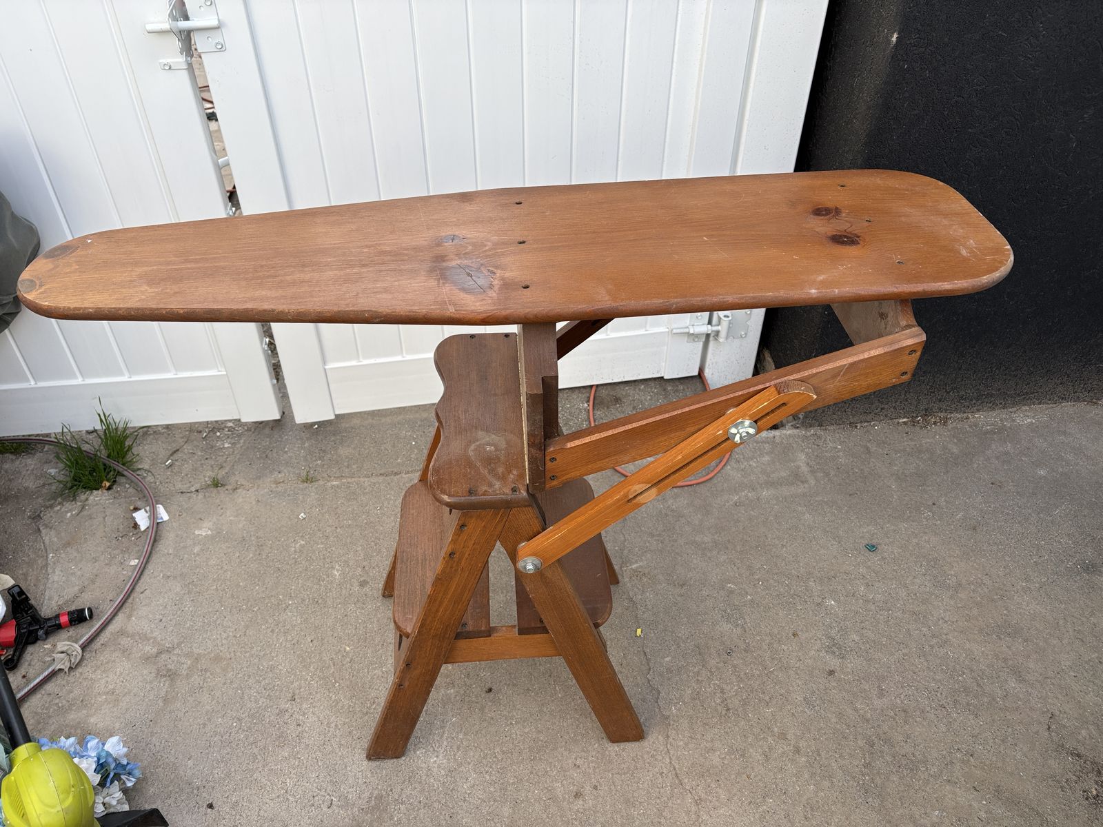 $+ ironing board and step stool combo Wooden Classic Vintage