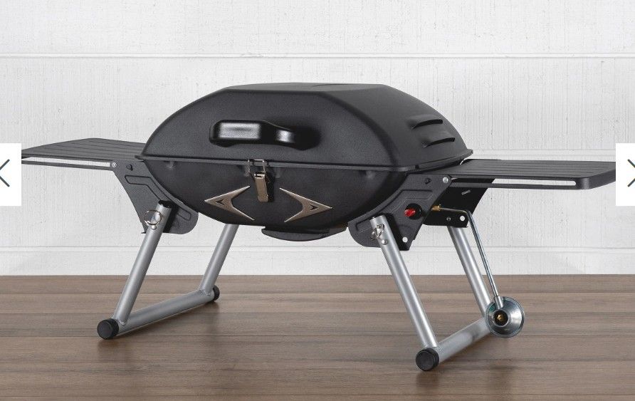 NEW PICNIC TIME PORTAGRILLO PORTABLE PROPANE BBQ GRILL (RETAILS; $281)