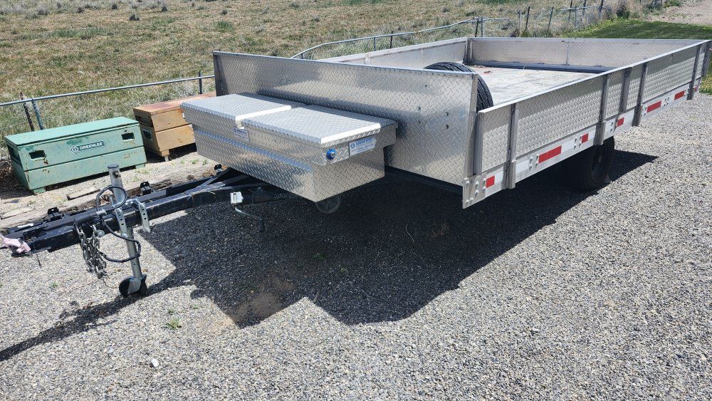 Utility trailer