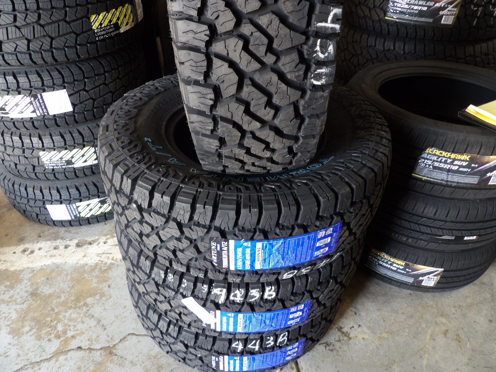 265/75R16 FORTUNE TORMENTA A/T2 SET OF NEW TIRES 
