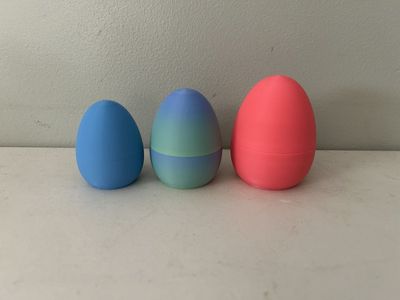 3D Printed Easter Eggs with Minis