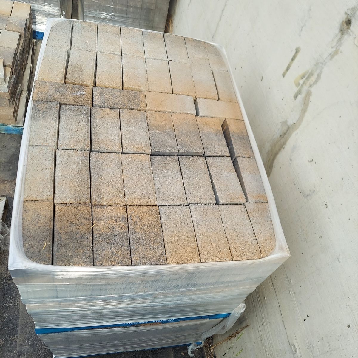GOLD COAST HOLLAND PAVERS