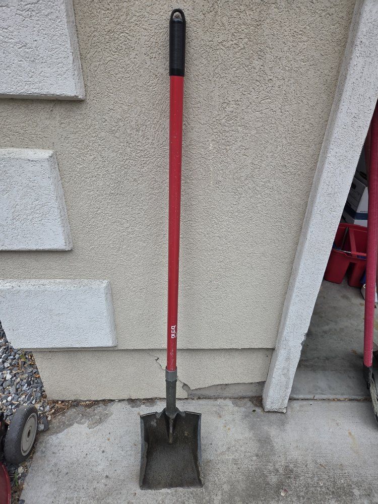 Flat Blade Shovel