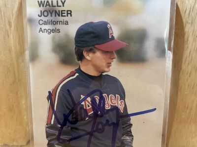 Wally Joyner 1988 California Angels Autograph Hand Signed Baseball Card BYU COUGARS SUPERSTAR