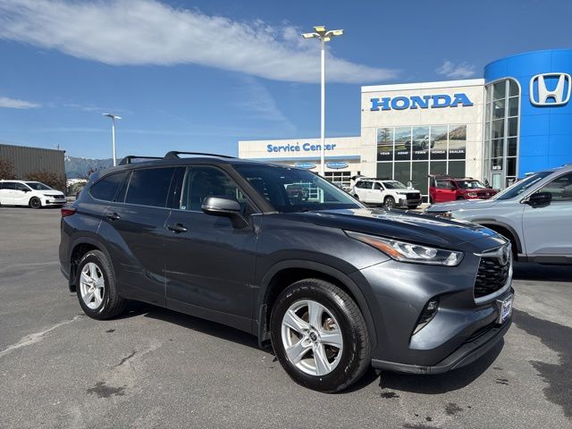2020 Toyota Highlander LE