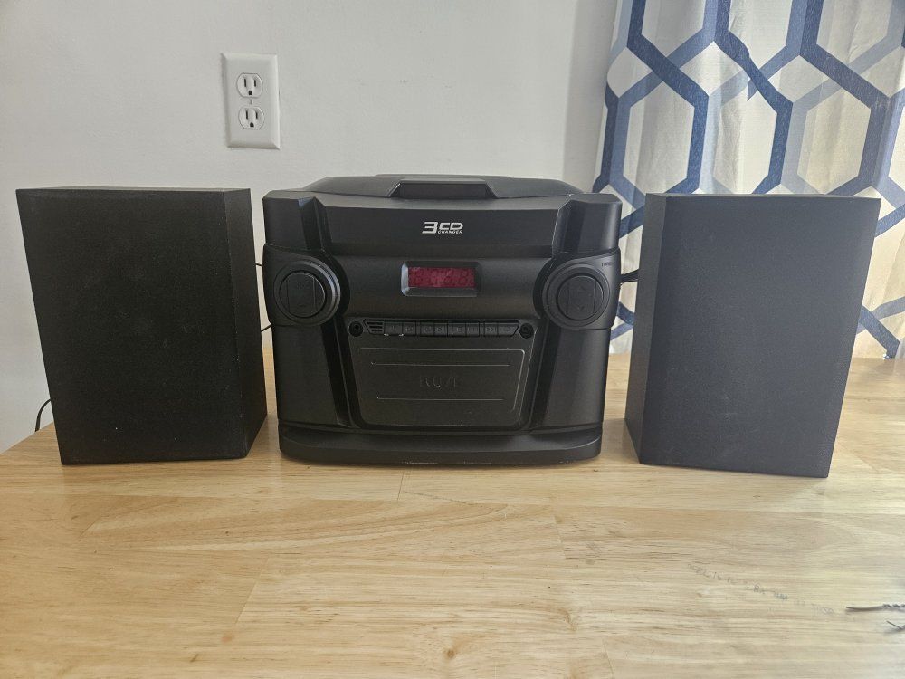 RCA RS2042 3-CD Changer Stereo System with Speakers - Compact Black