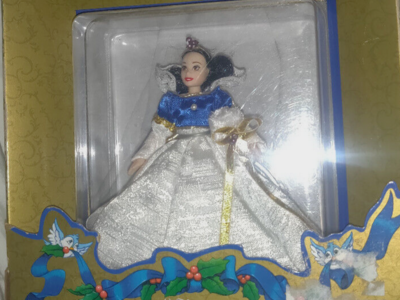 Mattel DISNEY Princess Snow White Barbie 1998 Petite Holiday ornament NEW