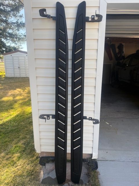 GMC Off-Road High-Clearance Assist Steps AKA (Running Boards)
