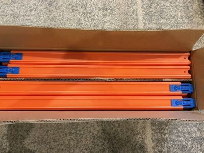 Brand New Inbox, Hot Wheel Tracks