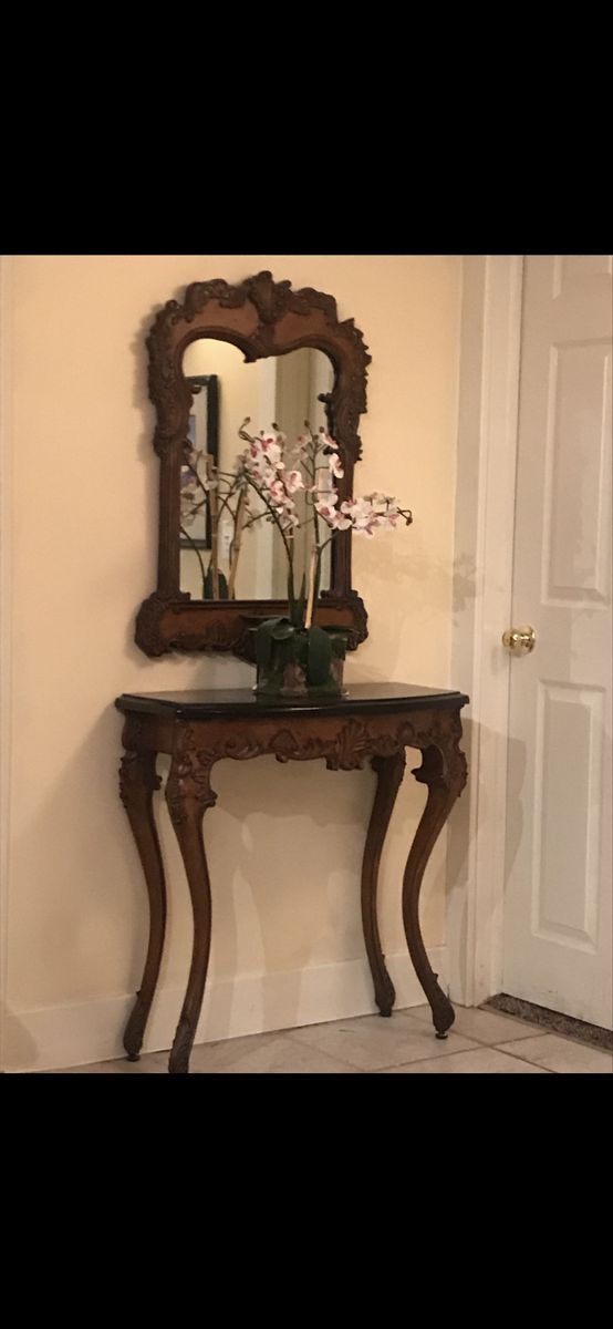 Vintage Ornate Wooden Console Table with Matching Wall Mirror by Pulaski 