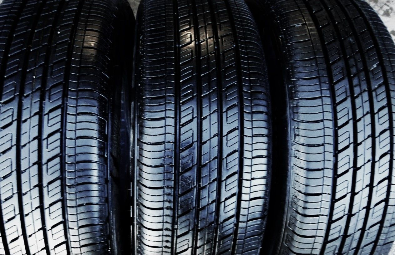 205 65R 16 Good Year and Nexen