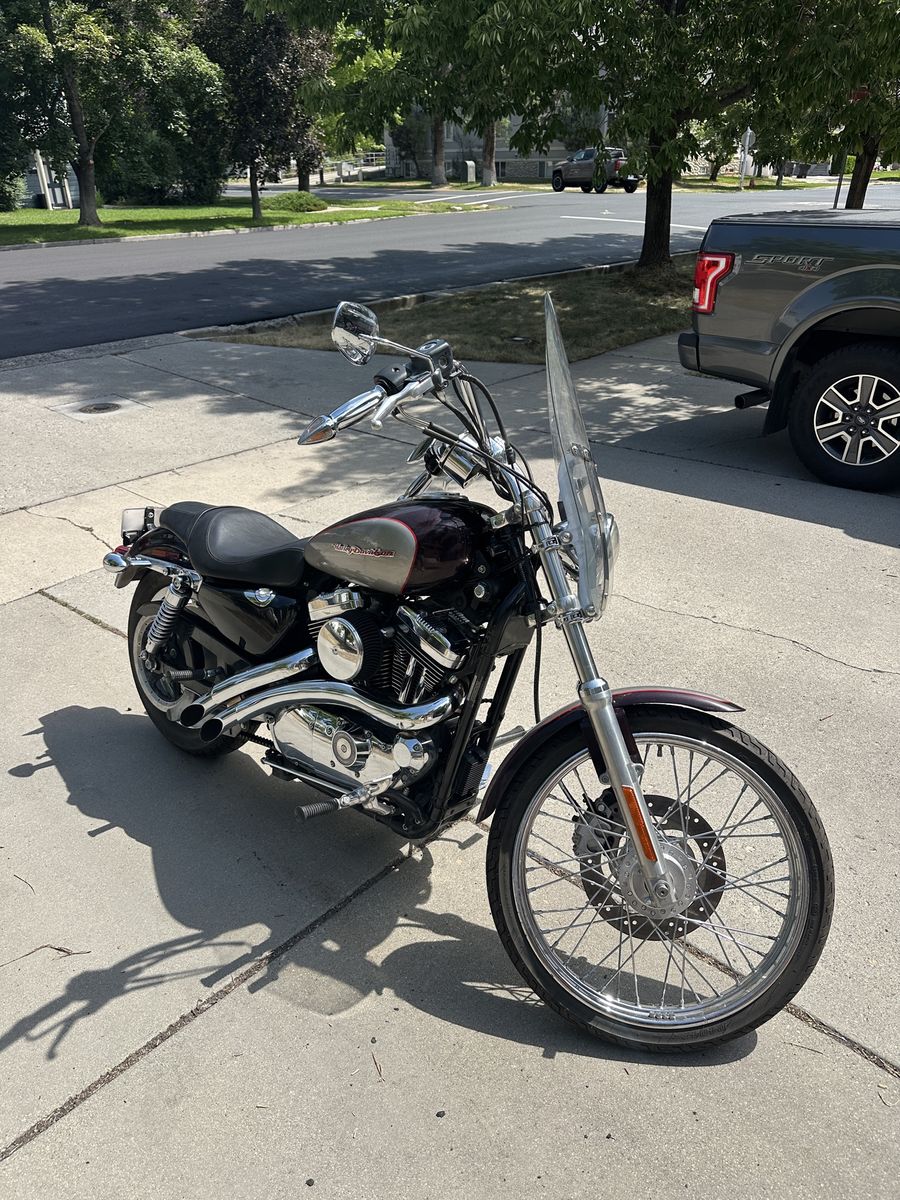 2007 Harley-Davidson Sportster 1200 Custom - 12k Miles, New Tires, Clean Title