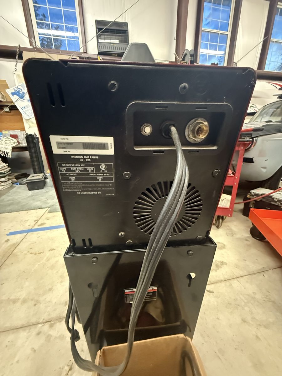 Main image 3