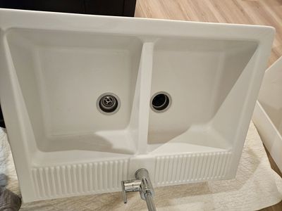 Farmhouse sink