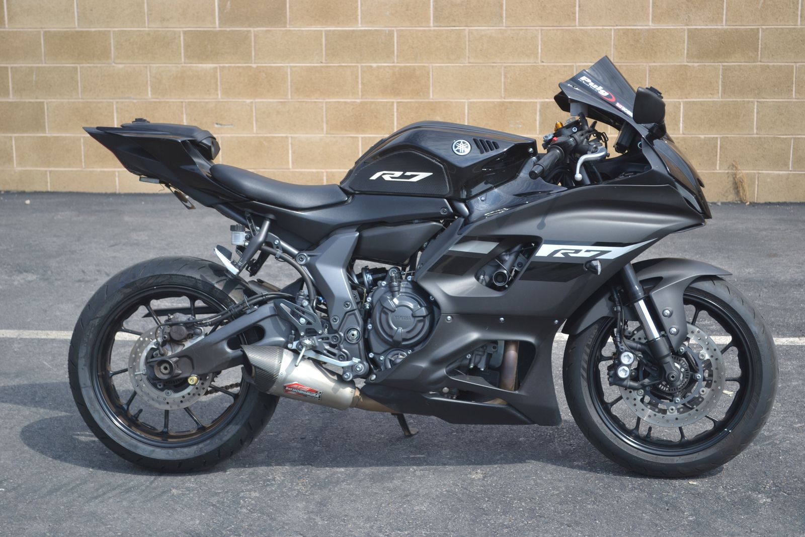 2024 Yamaha R7 - WARRANTY INCLUDED