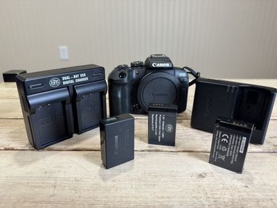 Canon R10 EXCELLENT NEW Shutter!