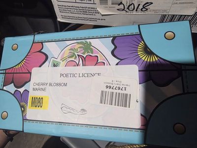 floral pumps sz 8 POETIC LICENCE