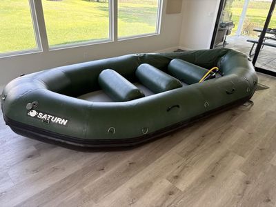 15’ Saturn Raft