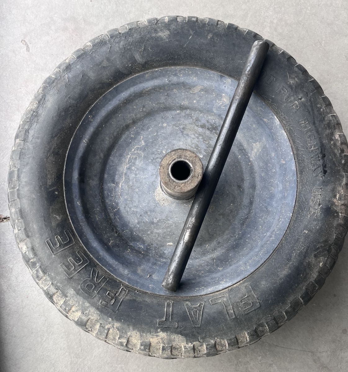 Wheelbarrow Flat Free Wheel Assembly - Metal Handles