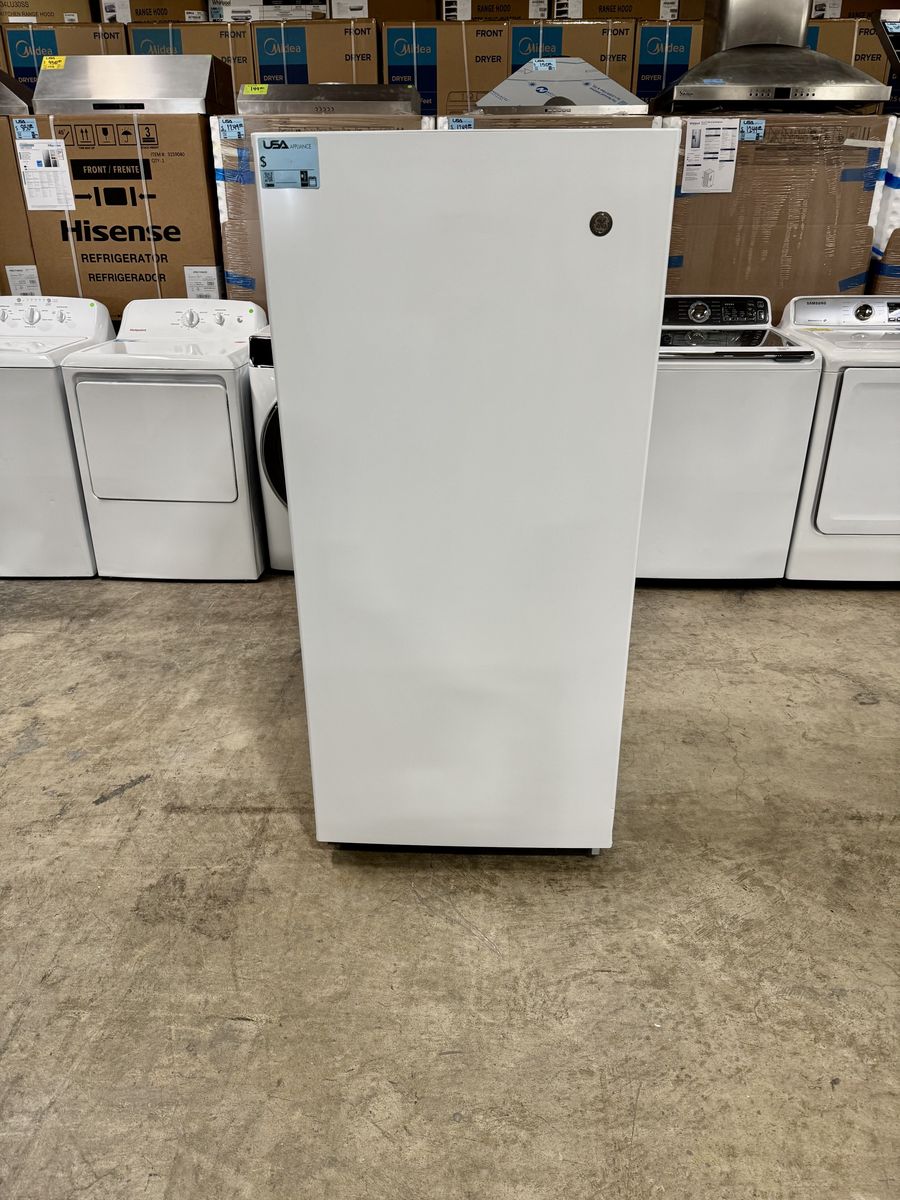 NEW GE FREESTANDING UPRIGHT FREEZER