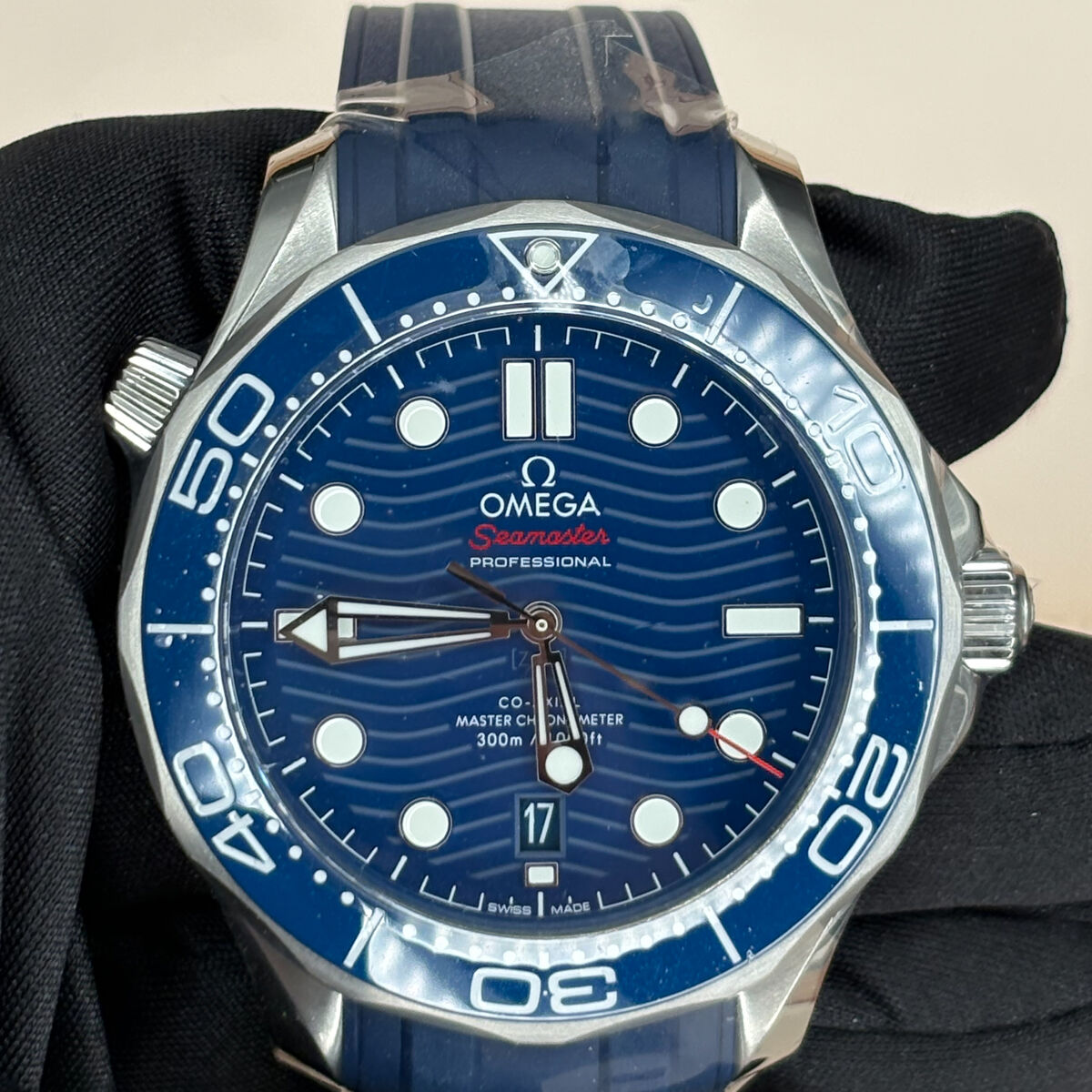 2025 NEW IN BOX OMEGA SEAMASTER PROFESSIONAL 210.32.42.20.03.001