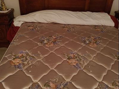 Serta queen mattress set