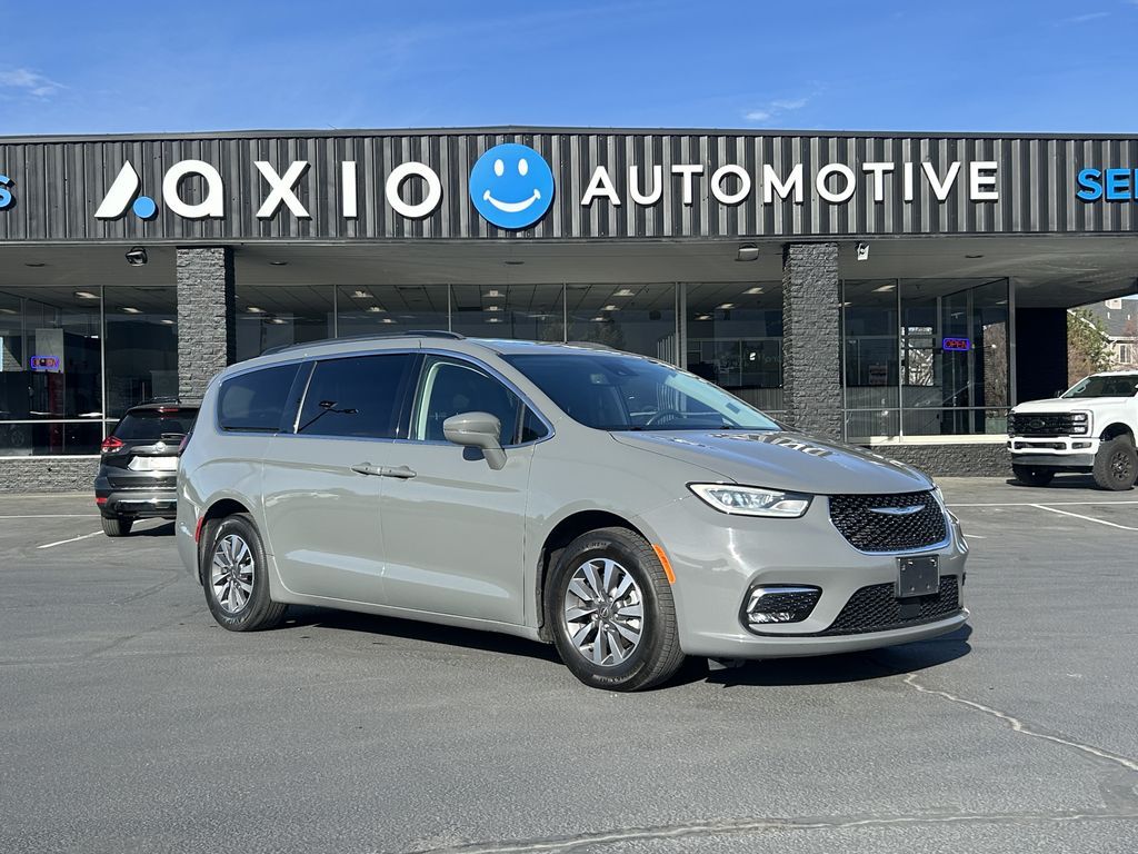 2021 Chrysler Pacifica Hybrid Touring