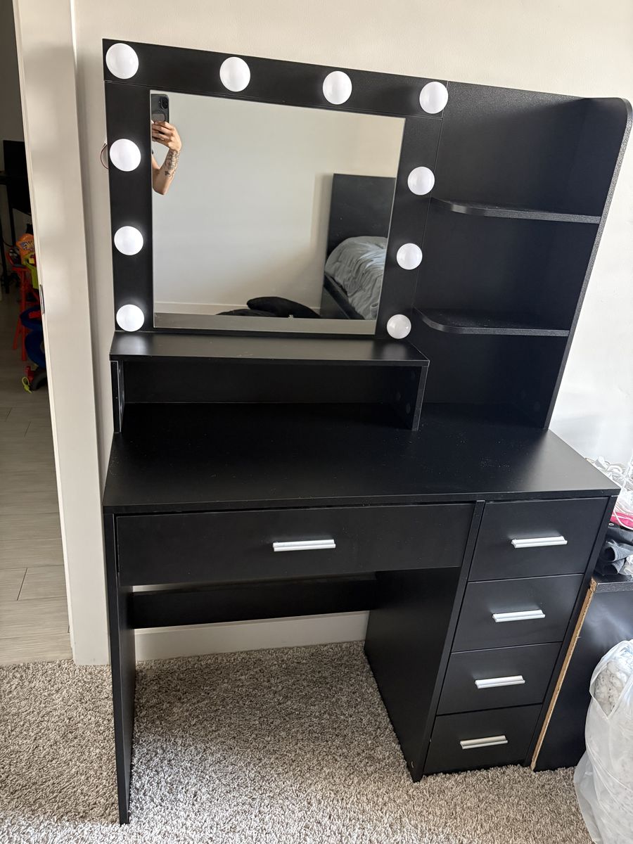Black Vanity