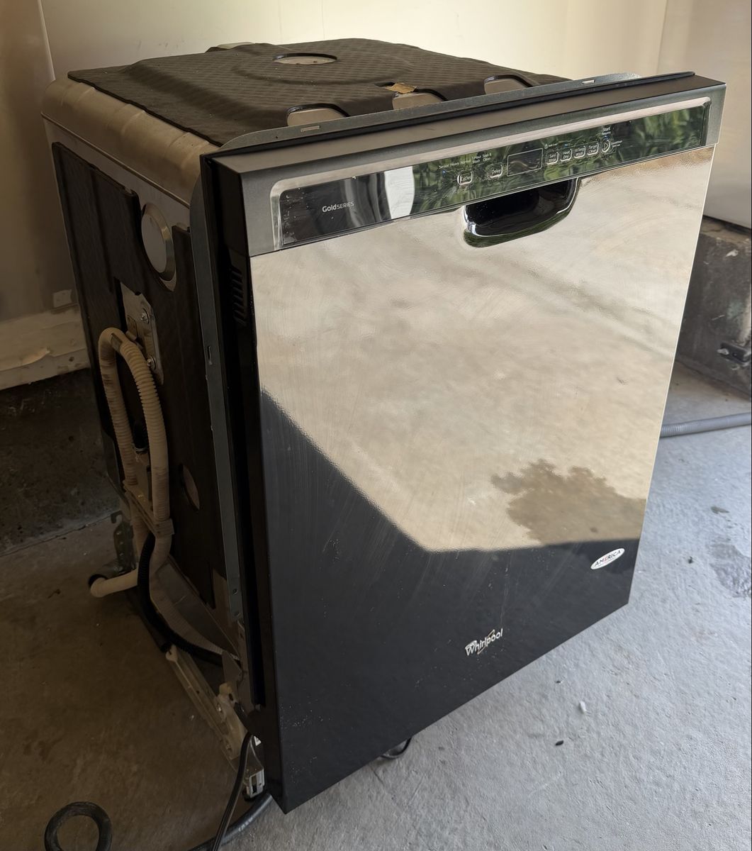 Whirlpool Dishwasher Black