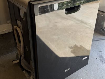 Whirlpool Dishwasher Black